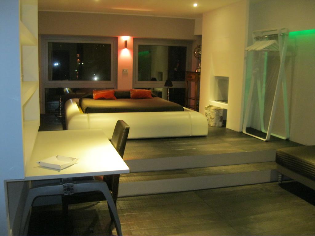 A14 Business Suite Sesto San Giovanni Szoba fotó